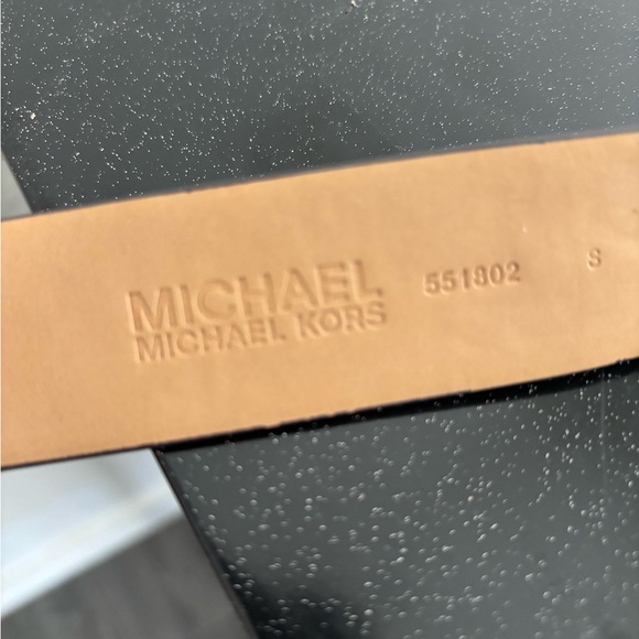 MICHAEL Michael Kors Brown Monogram Gold Buckle and Charm Belt Size Small - Picture 4 of 5